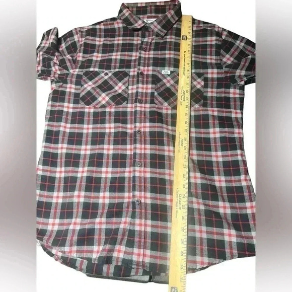 In-N-Out Burger Flannel Button Down Shirt Men’s Size XL Red Black Gray Plaid - Picture 4 of 8